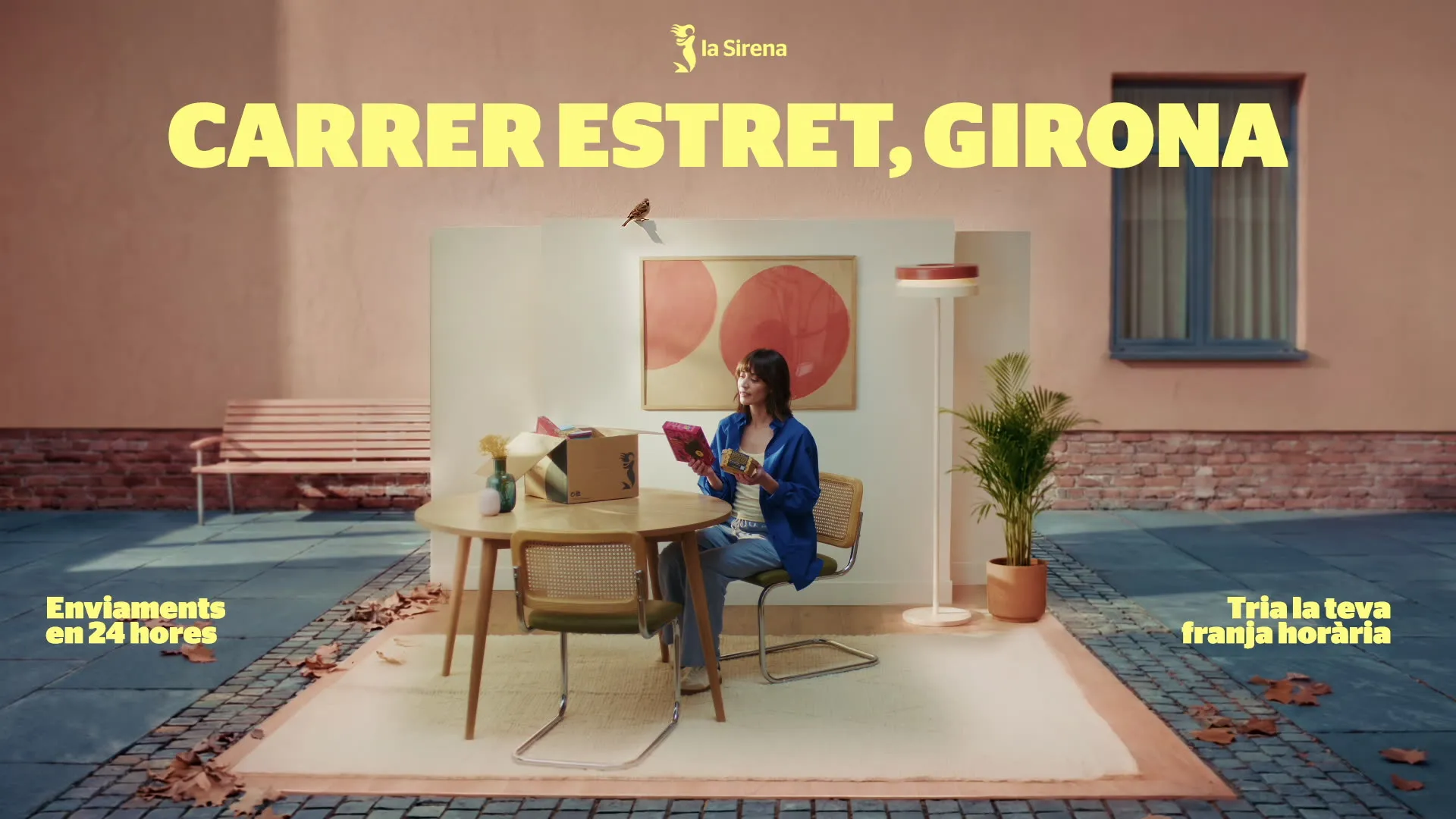 Still from the La Sirena audiovisual campaign produced by Play Your Brand.