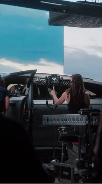 Moving shoot inside a car for an audiovisual campaign.